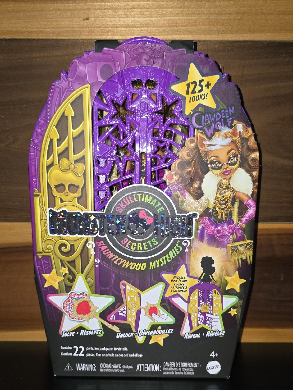 New Monster High Skulltimate Secrets HAUNTLYWOOD Mysteries CLAWDEEN WOLF Doll